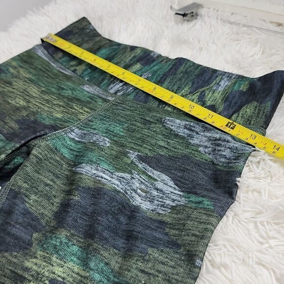 Terez Heathered Green Camo Leggings Size Small - Picture 10 of 11